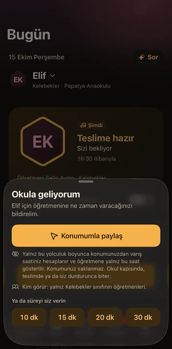 Petek Aile: Okula geliyorum